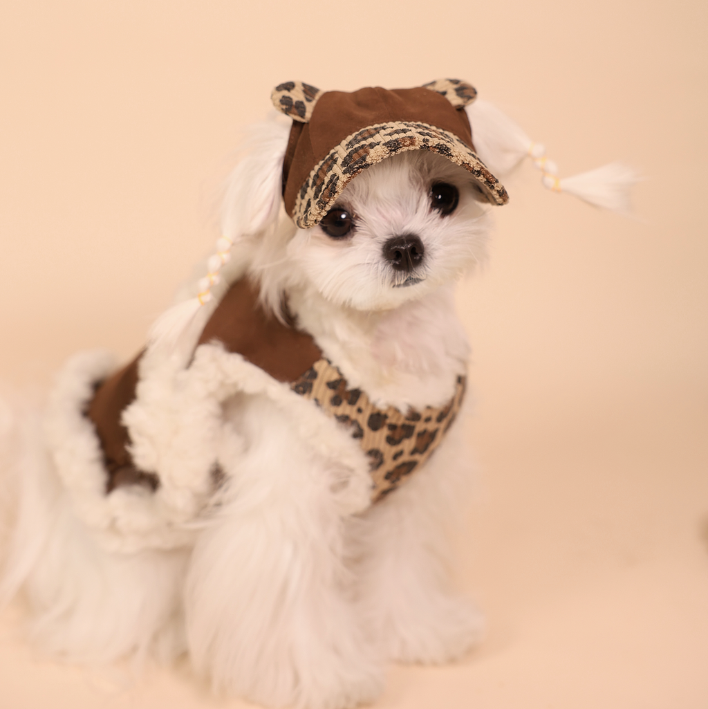 Leopard Sweetheart Wool-Blend Pet Vest with Leash Ring