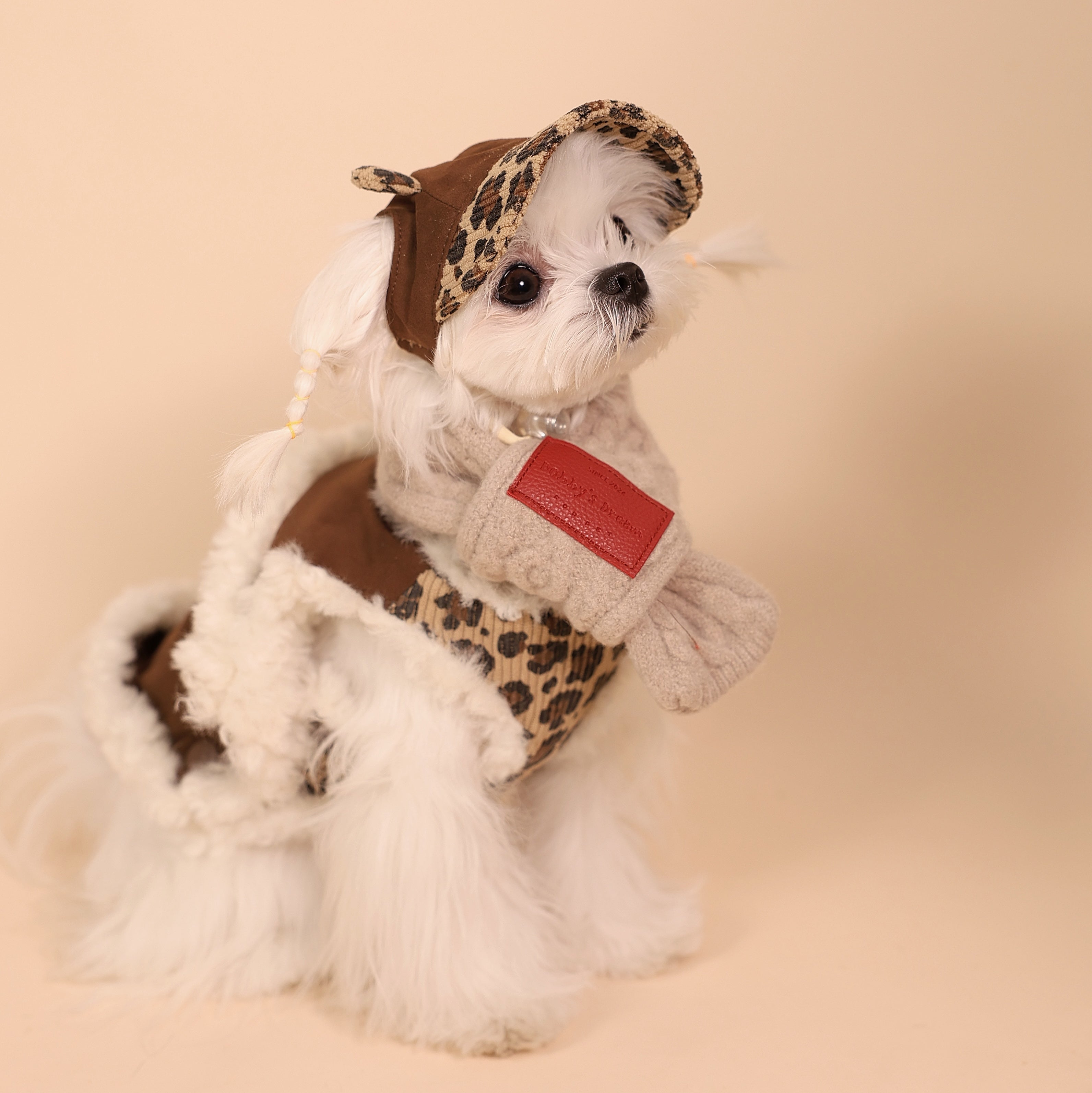 Leopard Sweetheart Wool-Blend Pet Vest with Leash Ring